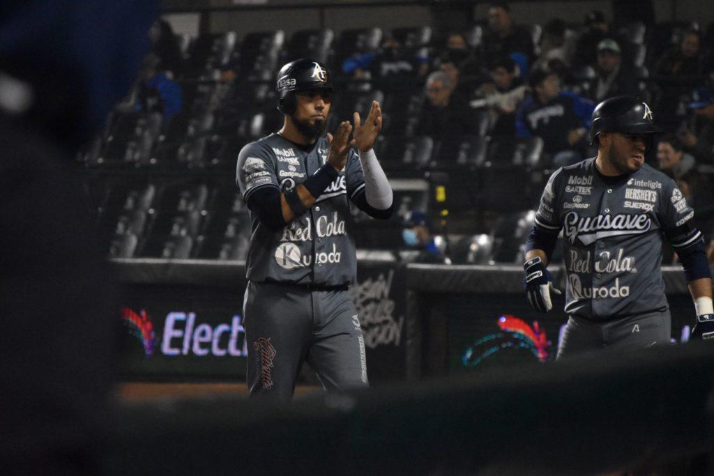 $!Algodoneros de Guasave acaricia las semifinales