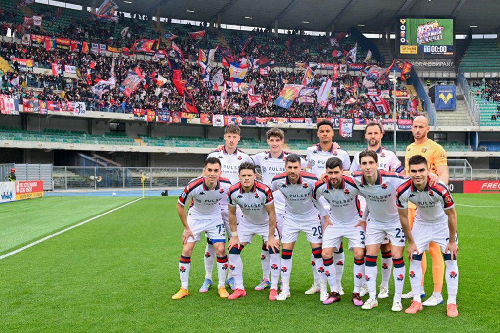 $!Johan Vásquez brilla en el empate entre Hellas Verona y Genoa, marcando un hito histórico