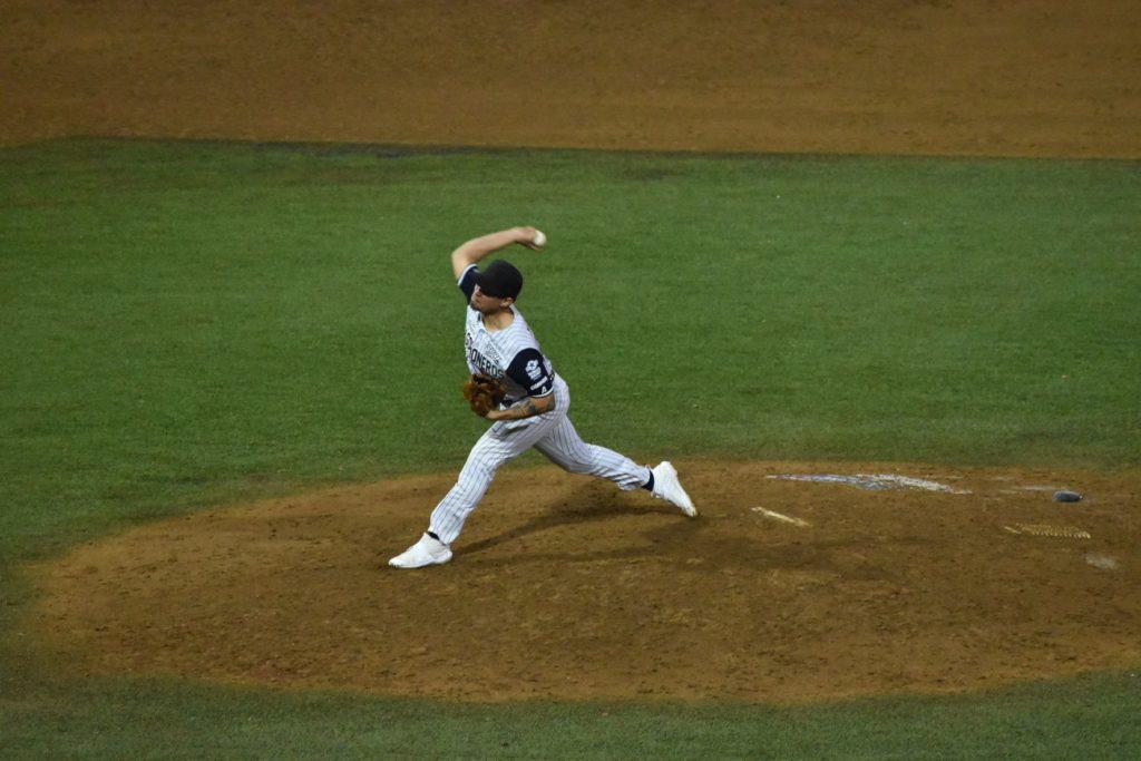 $!Algodoneros de Guasave logra la barrida ante Naranjeros de Hermosillo con otro walk-off