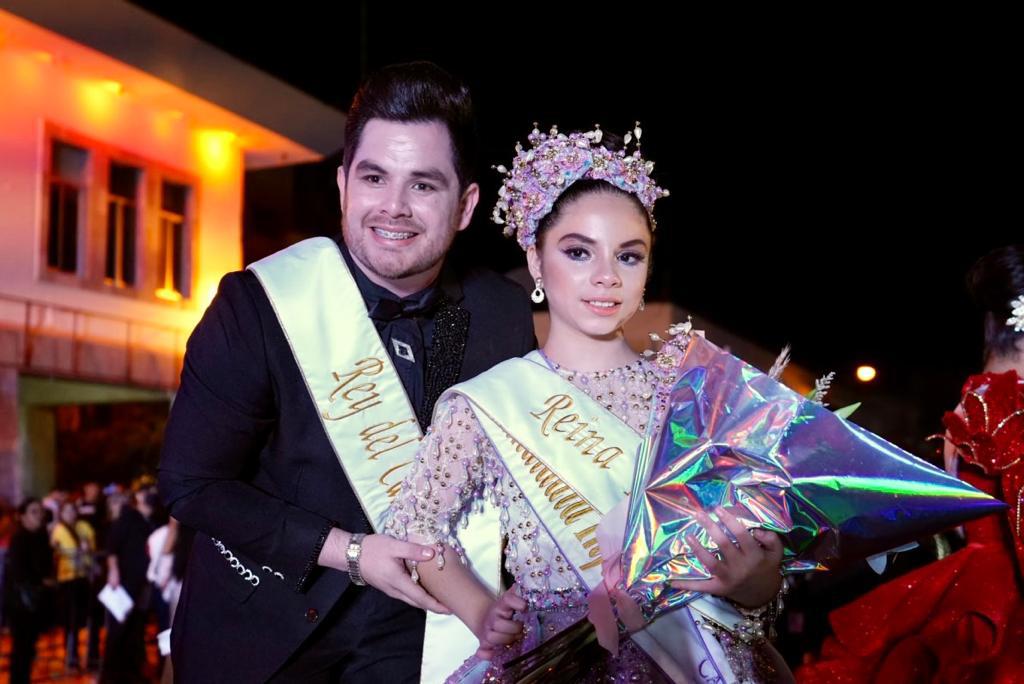 $!Víctor Quiroz y Melanie Alarcón los nuevos soberanos de la fiesta carnestolenda.