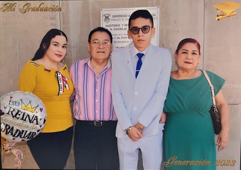 $!Mireya Tapia, Margarito Tapia, Martín Tapia y Mireya Blancarte.