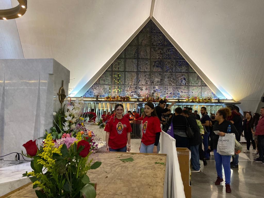 $!Festividad de la Virgen de Guadalupe reúne a fieles en Culiacán