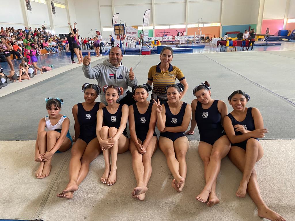 $!Alumnas de la Prepa Central Diurna obtienen 30 medallas en Estatal de Gimnasia