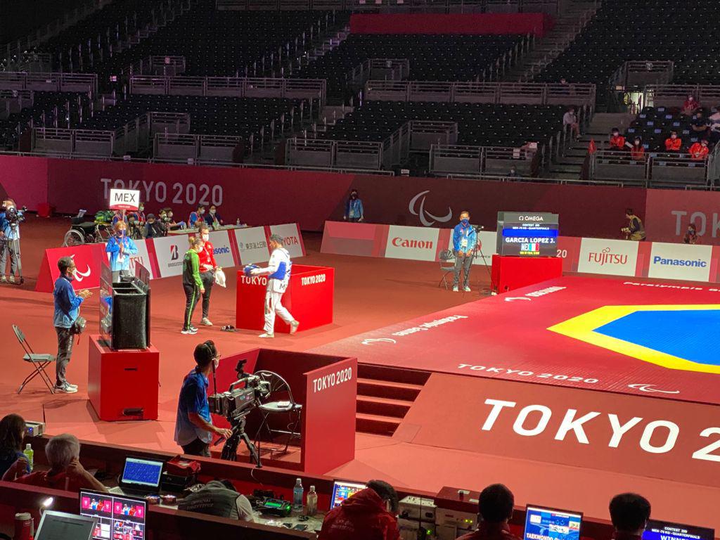 $!¡Juan Diego García es de oro! El sinaloense conquista el título del taekwondo en su debut en los Paralímpicos