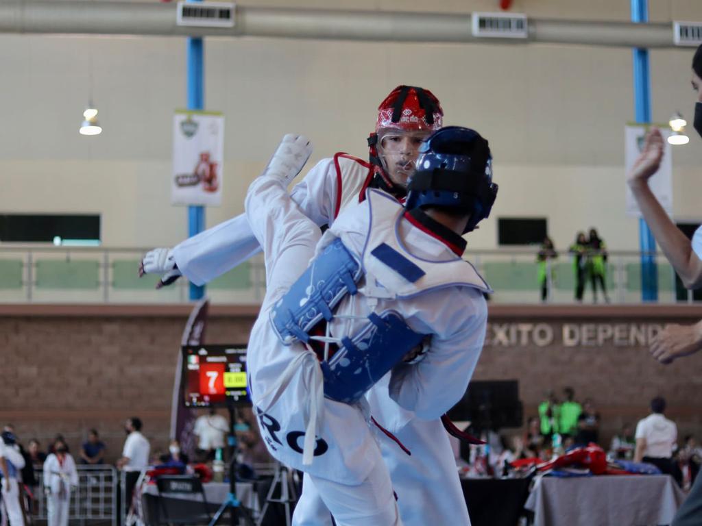$!Eric Angulo da a Sinaloa su primer oro en el taekwondo de los Juegos Nacionales Conade
