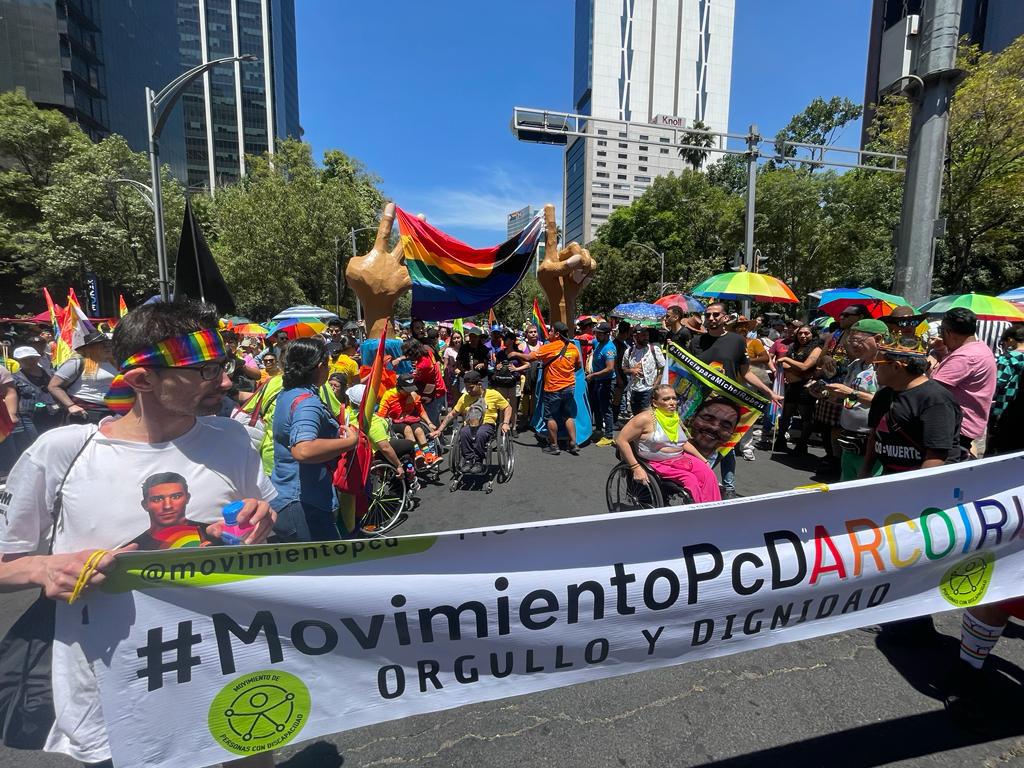 $!El sol y los arcoíris brillan en la Marcha del Orgullo LGBT+ 2023 en CDMX