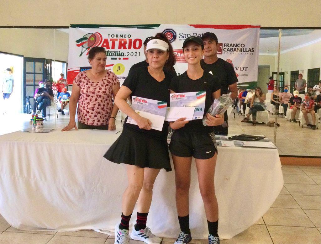 $!Paty Ramírez y Vanessa Gómez.