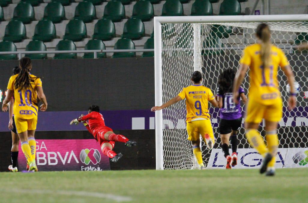 $!Tigres desgarra a Mazatlán Femenil en el Kraken