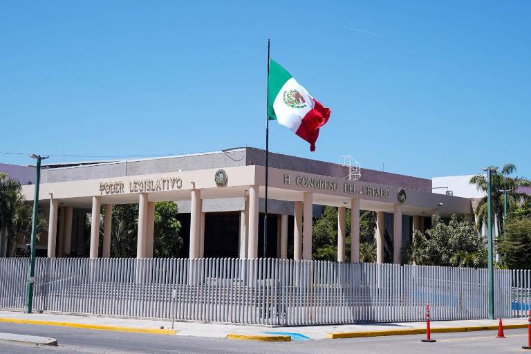 Tribunal admite queja del Congreso por amparo de la UAS contra Ley de Educación Superior