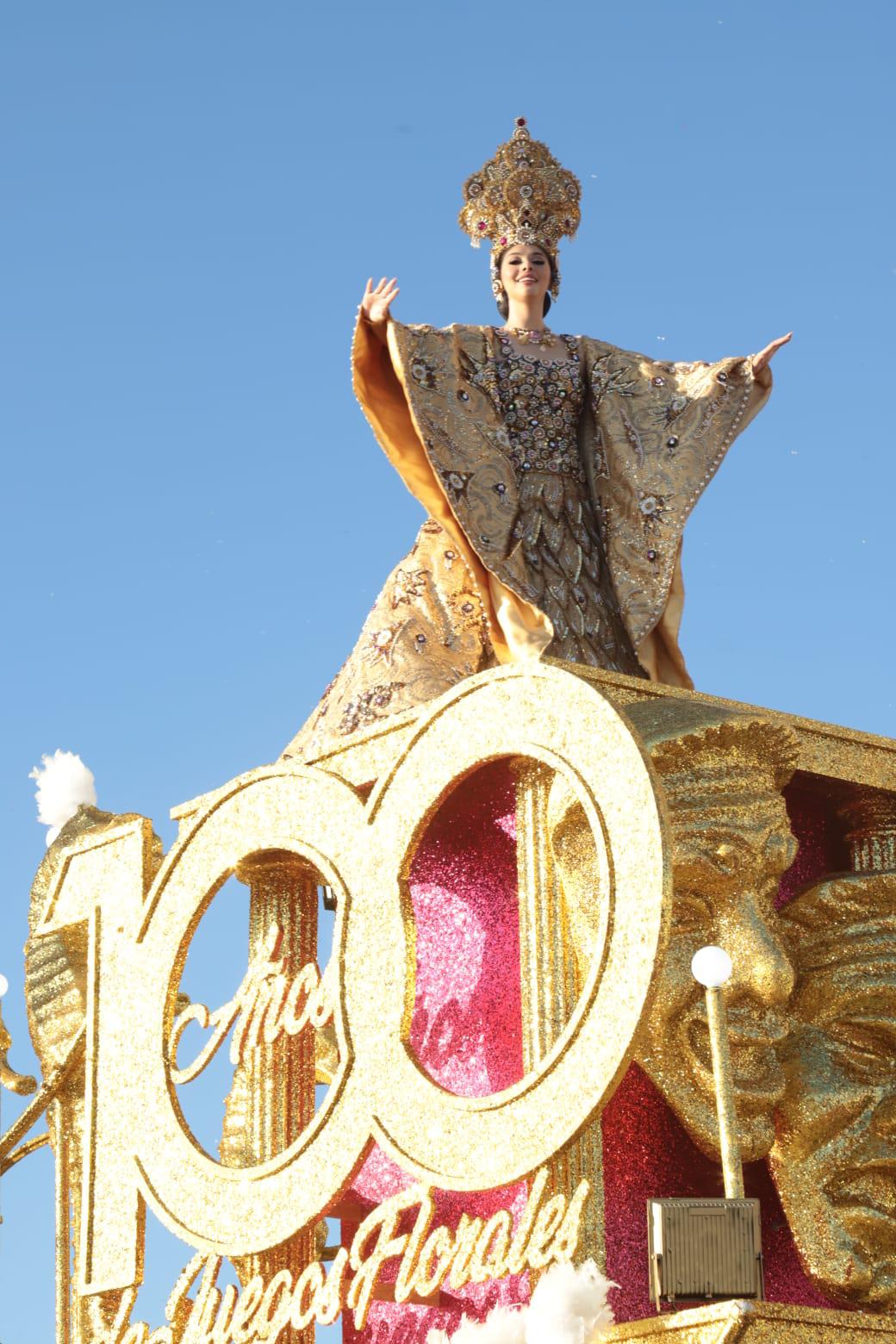 $!Abarrotan 515 mil personas el malecón en el segundo y último desfile del Carnaval de Mazatlán