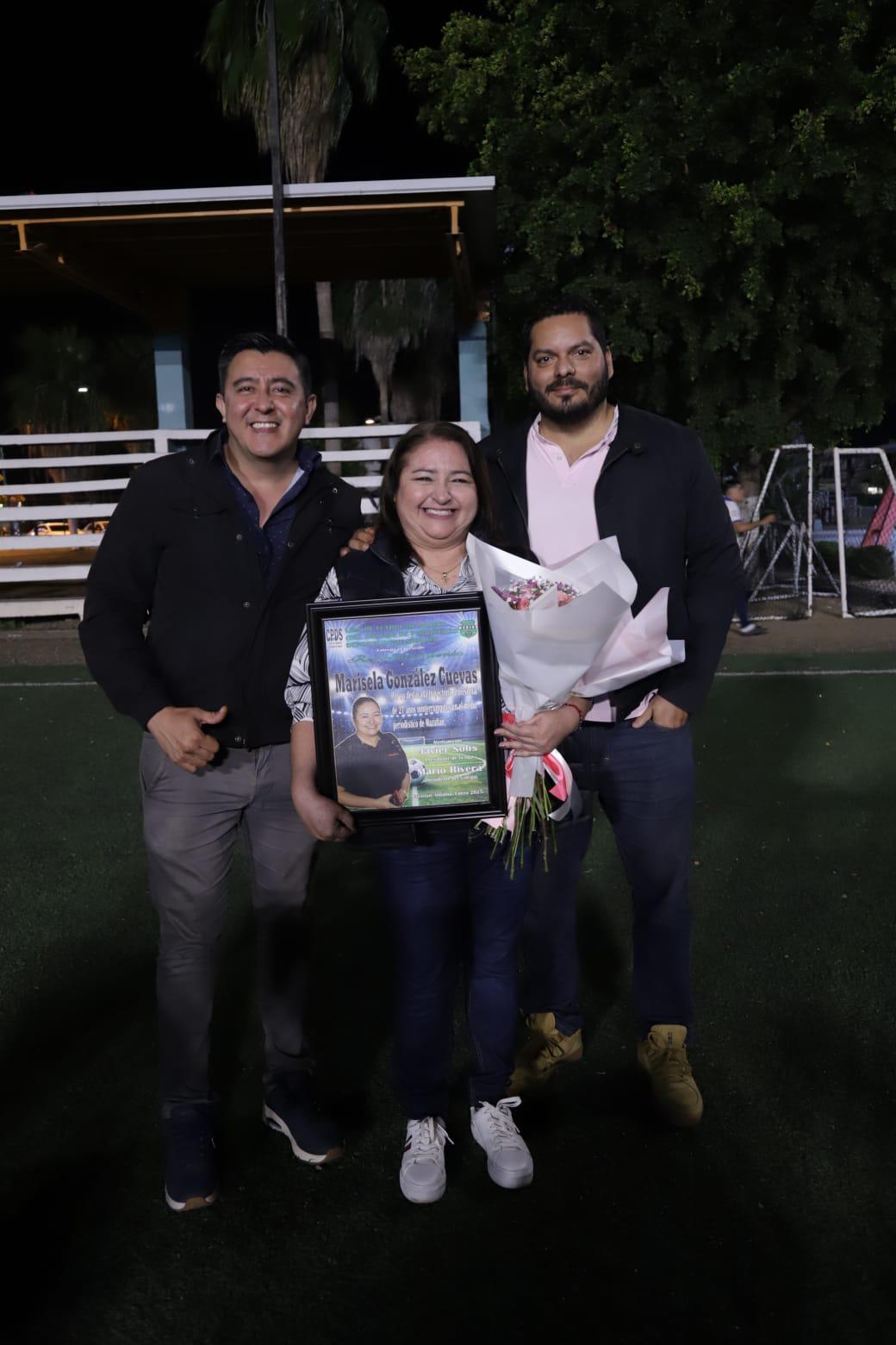 $!Obtiene bicampeón La Mejor FM en la Liga de Medios