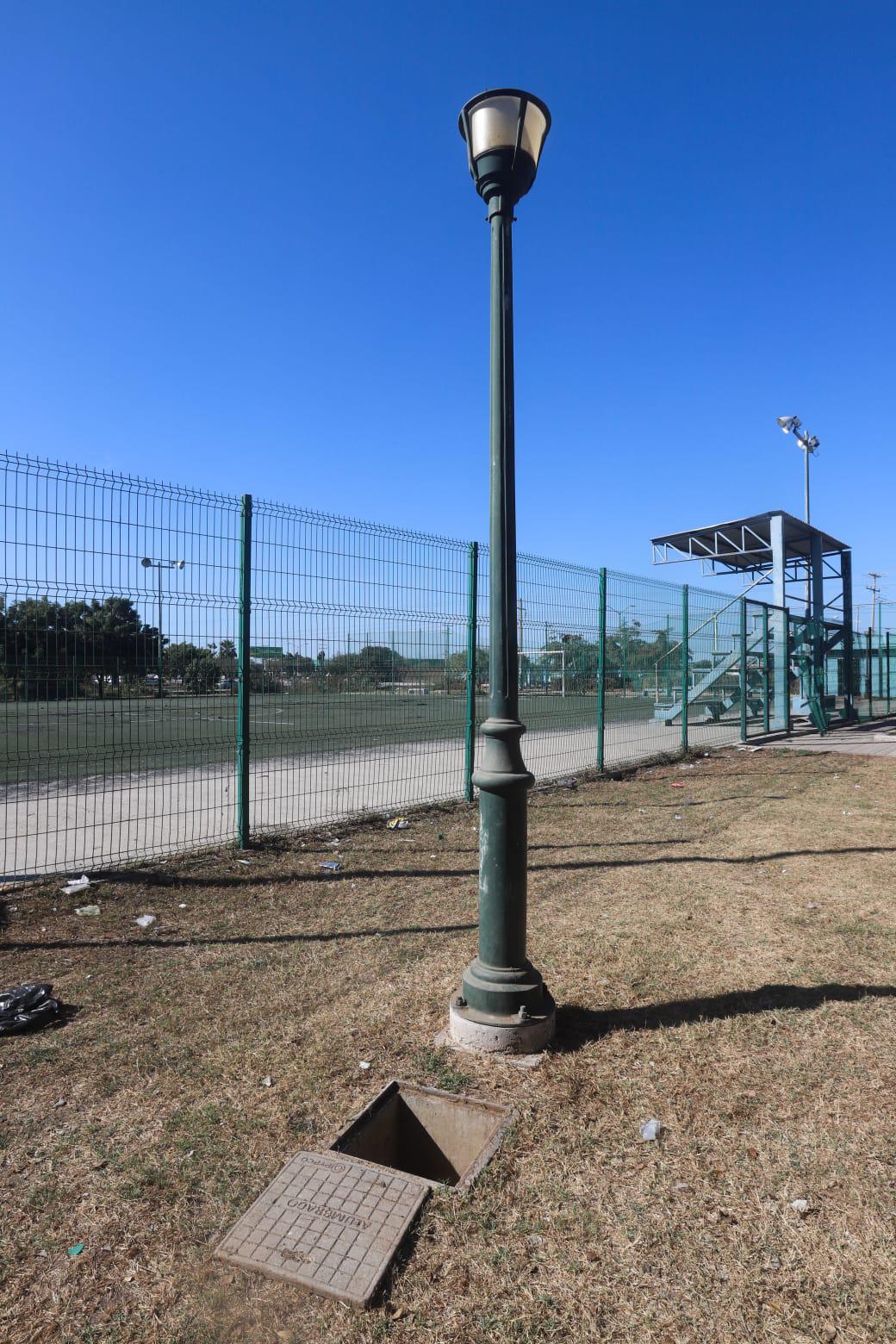 $!Está campo y parque de La Foresta en el abandono; Imdem promete rehabilitarlo