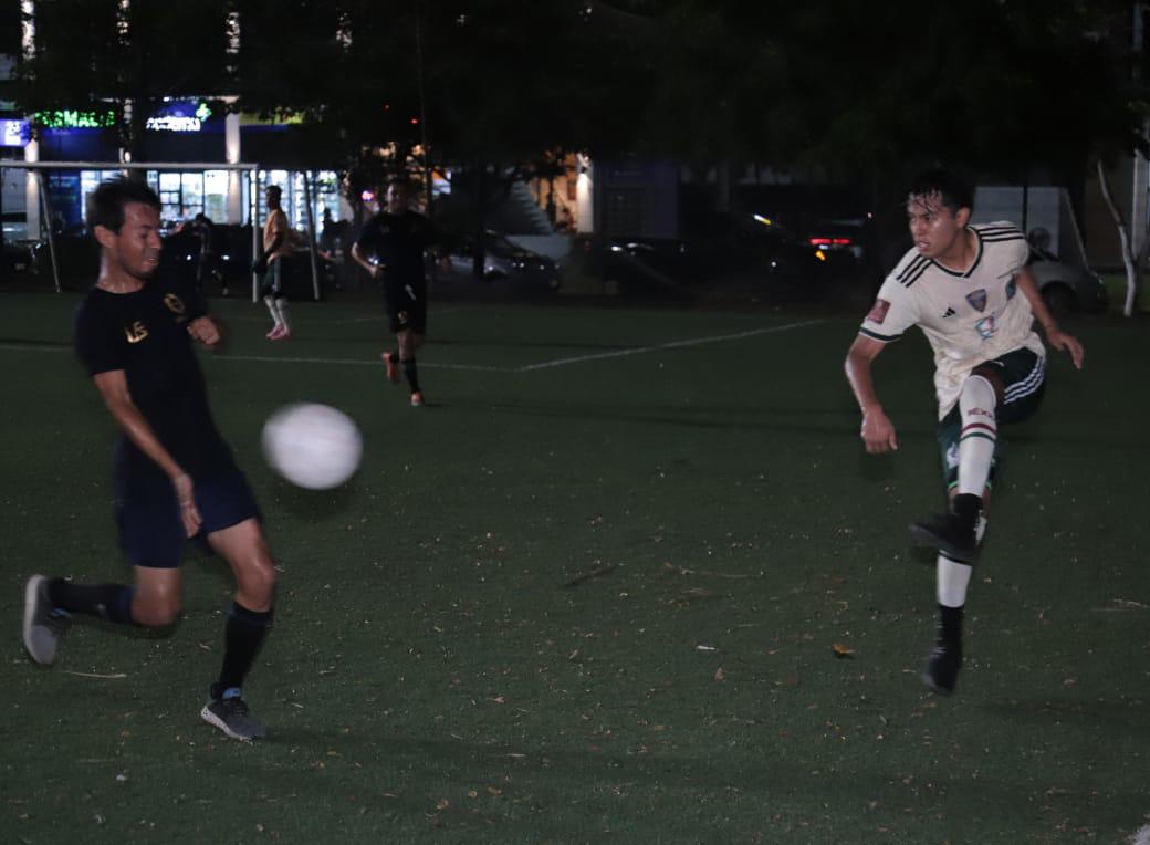 $!Ponen a rodar el balón en el Cuarto Torneo de futbol Colegio Abogados Genaro Estrada A.C.