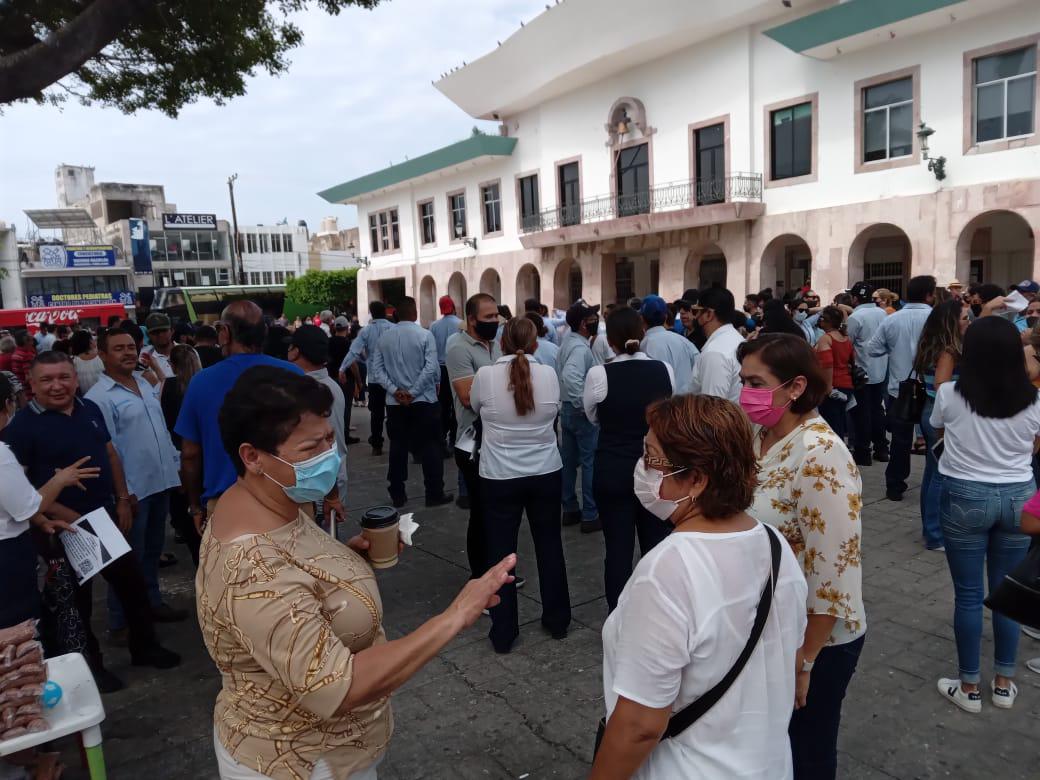 $!Personal de Telmex en Mazatlán exige respeto al derecho de su jubilación