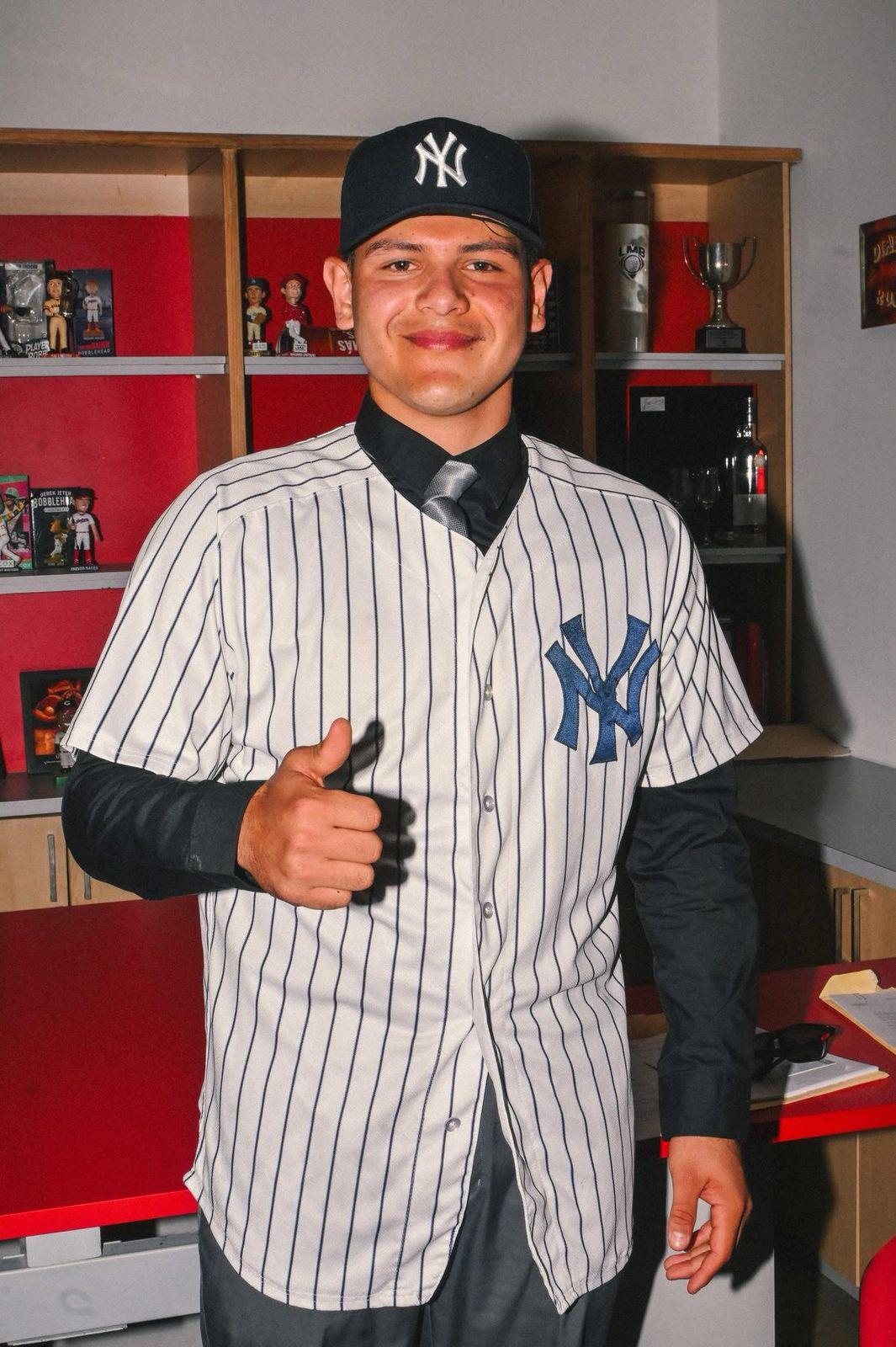 $!José Lavagnino: el joven talento sinaloense que firma con los Yanquis de Nueva York