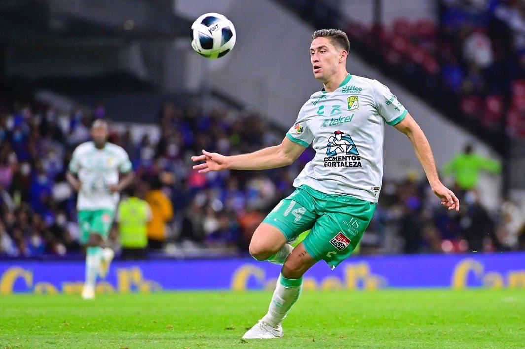 $!Santiago Ormeño cerca de jugar en Chivas; tomaría el lugar de José Juan Macías