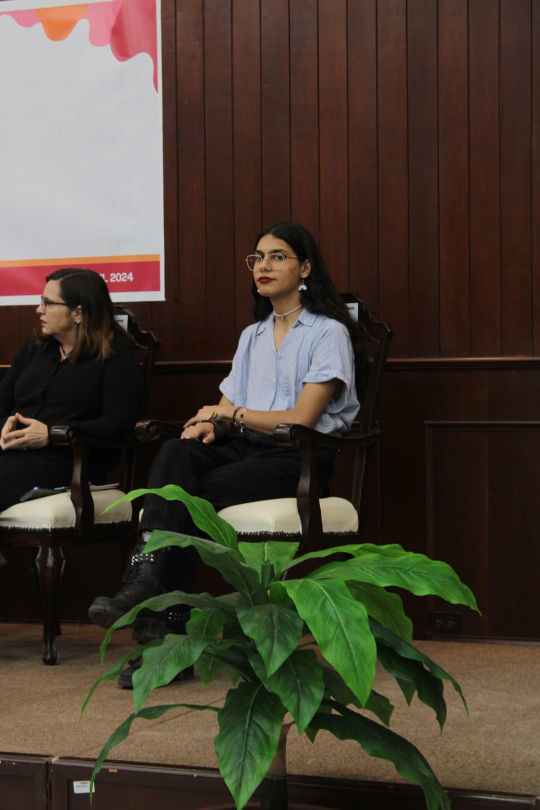 $!Me vi al espejo y fue suficiente para decir ‘sí soy mujer’: Danaé, mujer transgénero