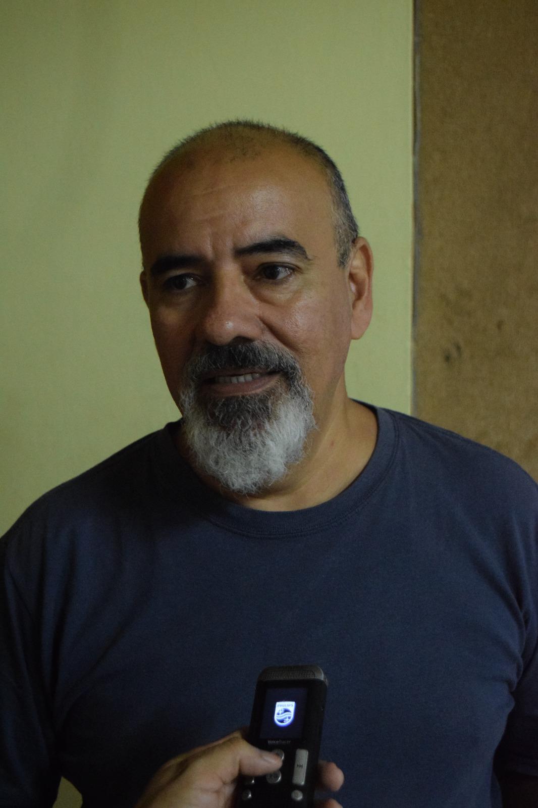 $!Ramón Gómez Polo explicó lo que será el homenaje a tres personajes de relevancia en el ámbito artístico y cultura del puerto.