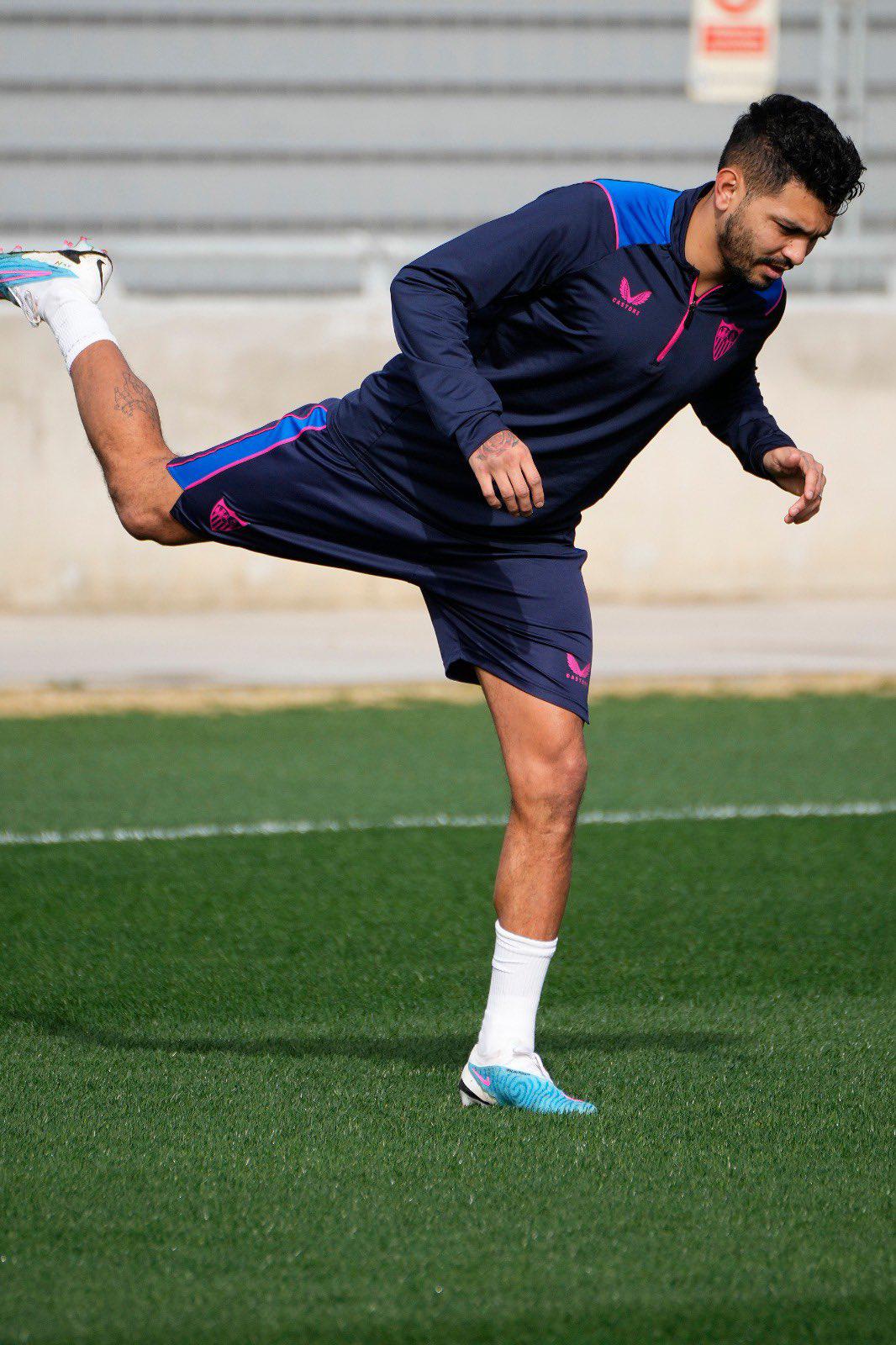 $!‘Tecatito’ Corona vuelve a los entrenamientos del Sevilla