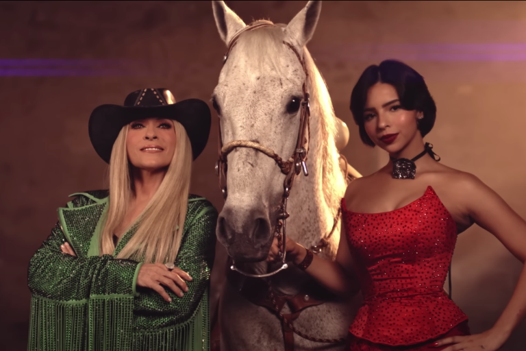 Presenta Yuri la nueva versión de ‘Maldita Primavera’ junto a Ángela Aguilar