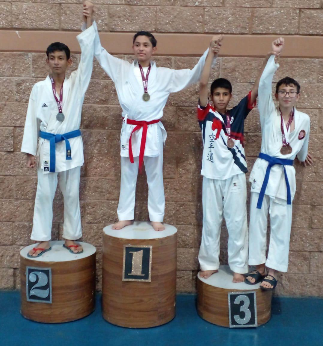 $!Regresan karatecas de Mazatlán con 32 medallas de preselectivo realizado en Culiacán