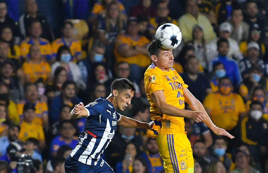 $!Gignac y Thauvin encaminan a Tigres a ganar el Clásico Regio