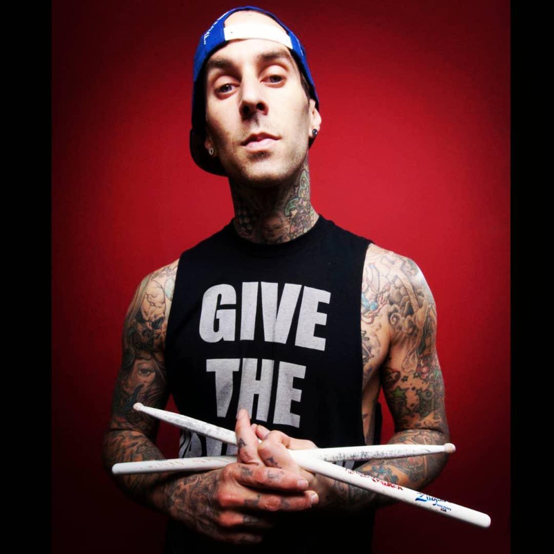 $!Kourtney Kardashian y Travis Barker se van a casar