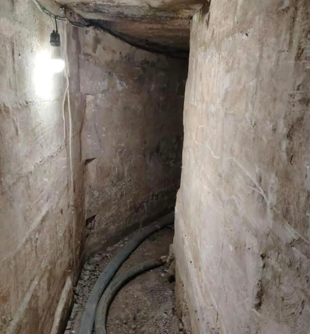 $!Así se ve el túnel que conecta los dos domicilios cateados en la colonia Tierra Blanca, en Culiacán