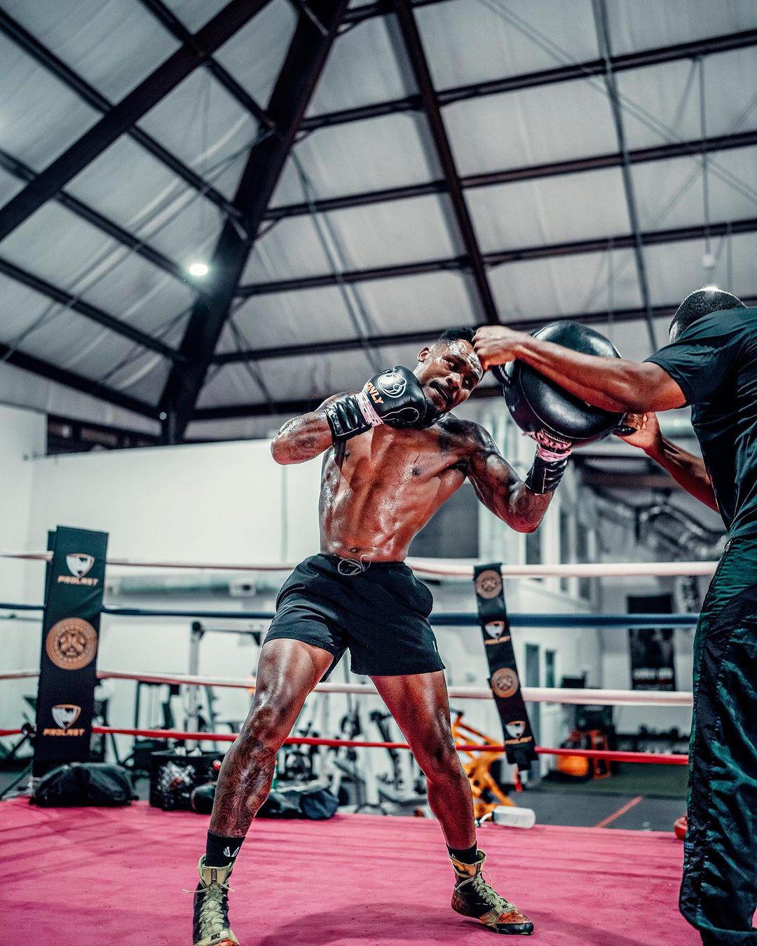 $!Charlo quiere hacer historia ante Canelo