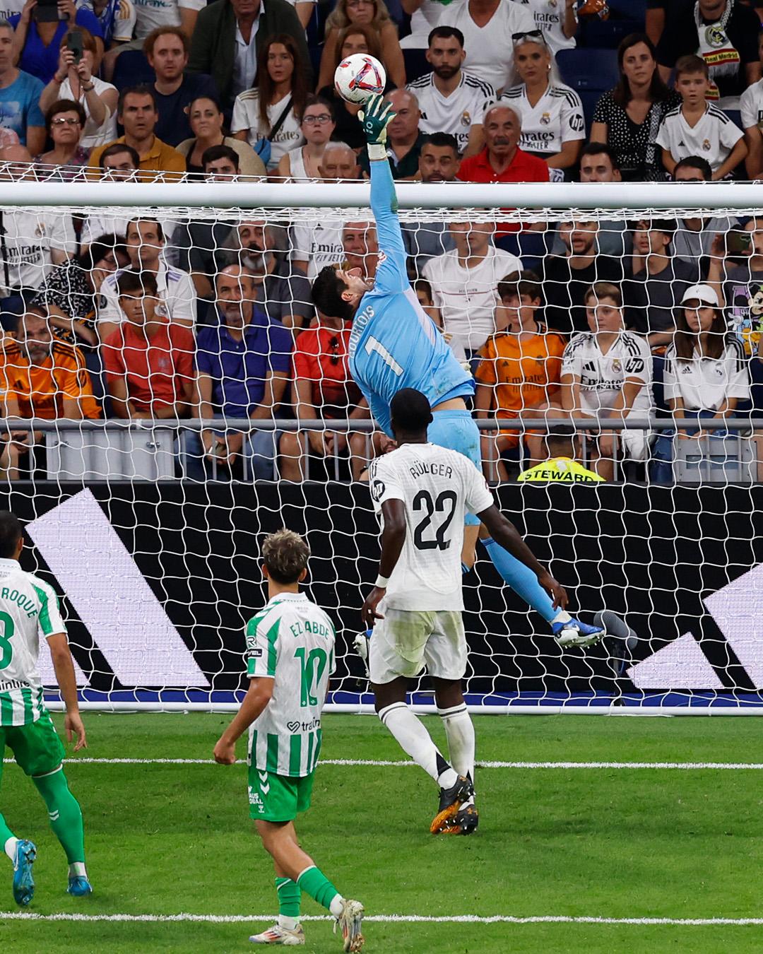 $!Mbappé brilla con doblete ante el Betis