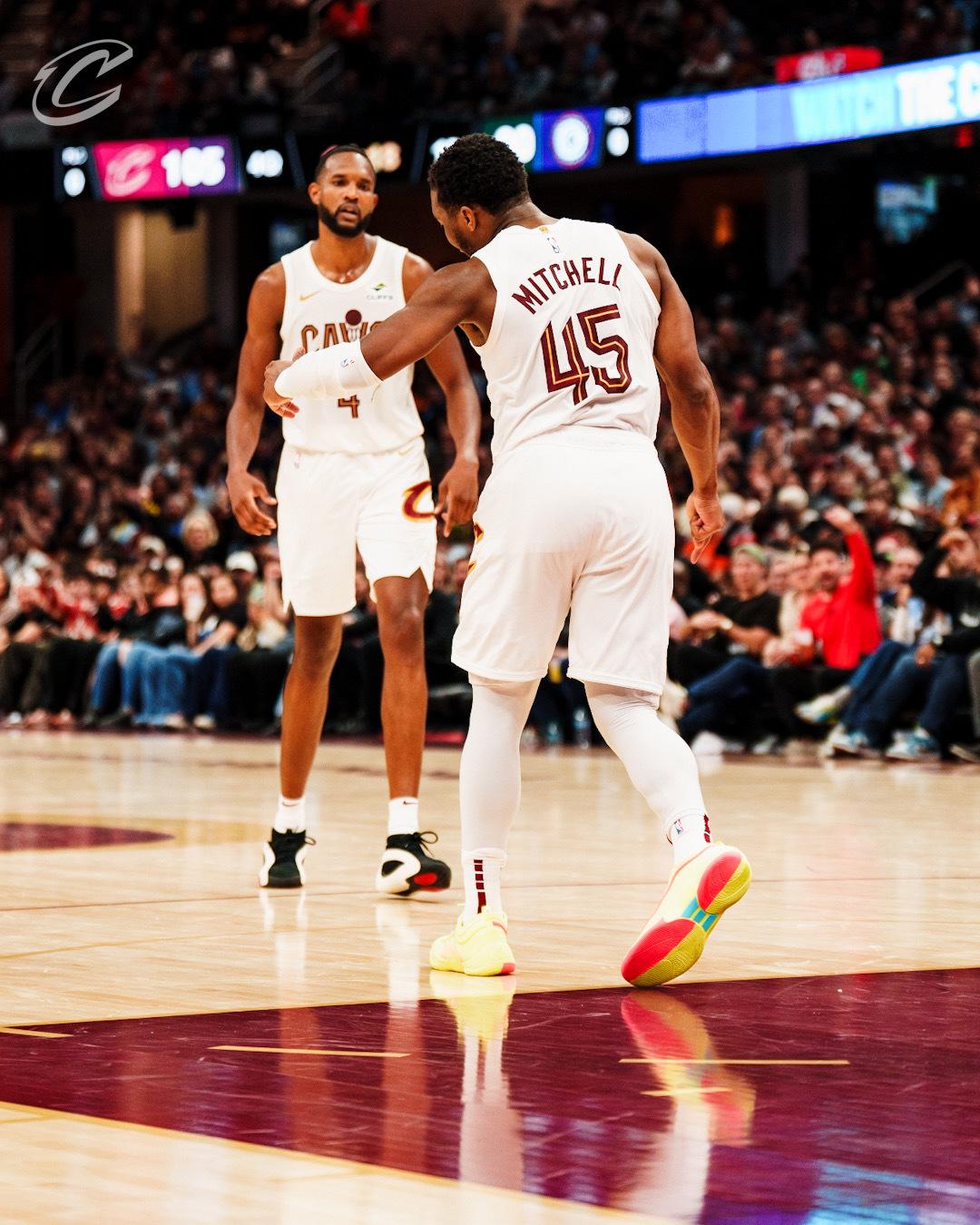 $!Cavaliers vencen a Clippers: Allen y Mitchell lucen en victoria