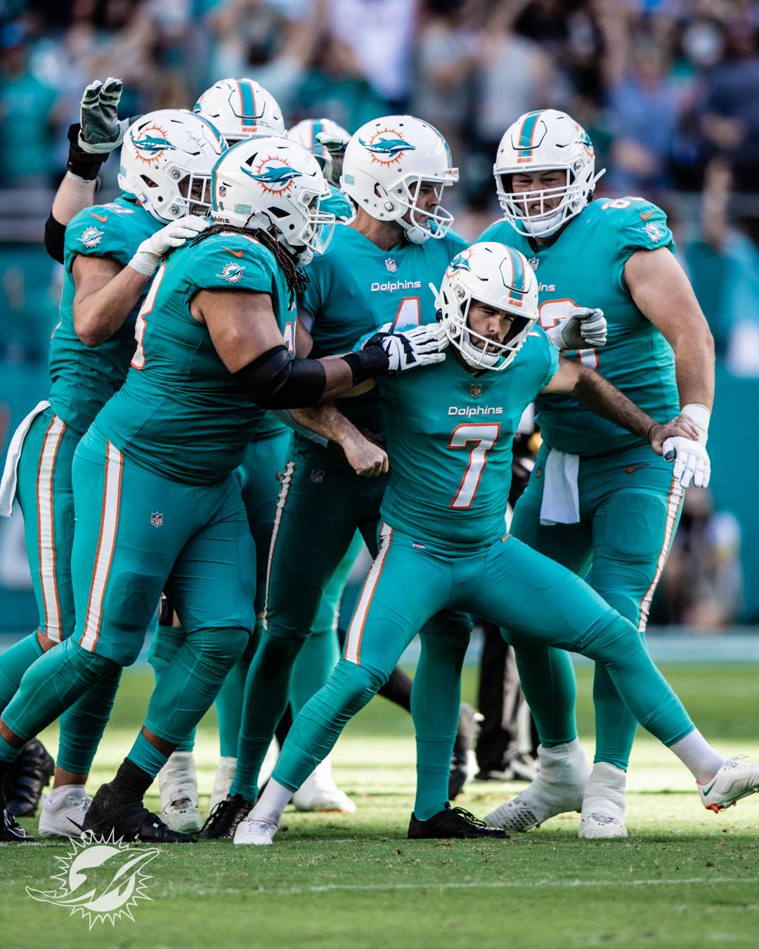$!Dolphins aseguran el último lugar en los playoffs de la AFC