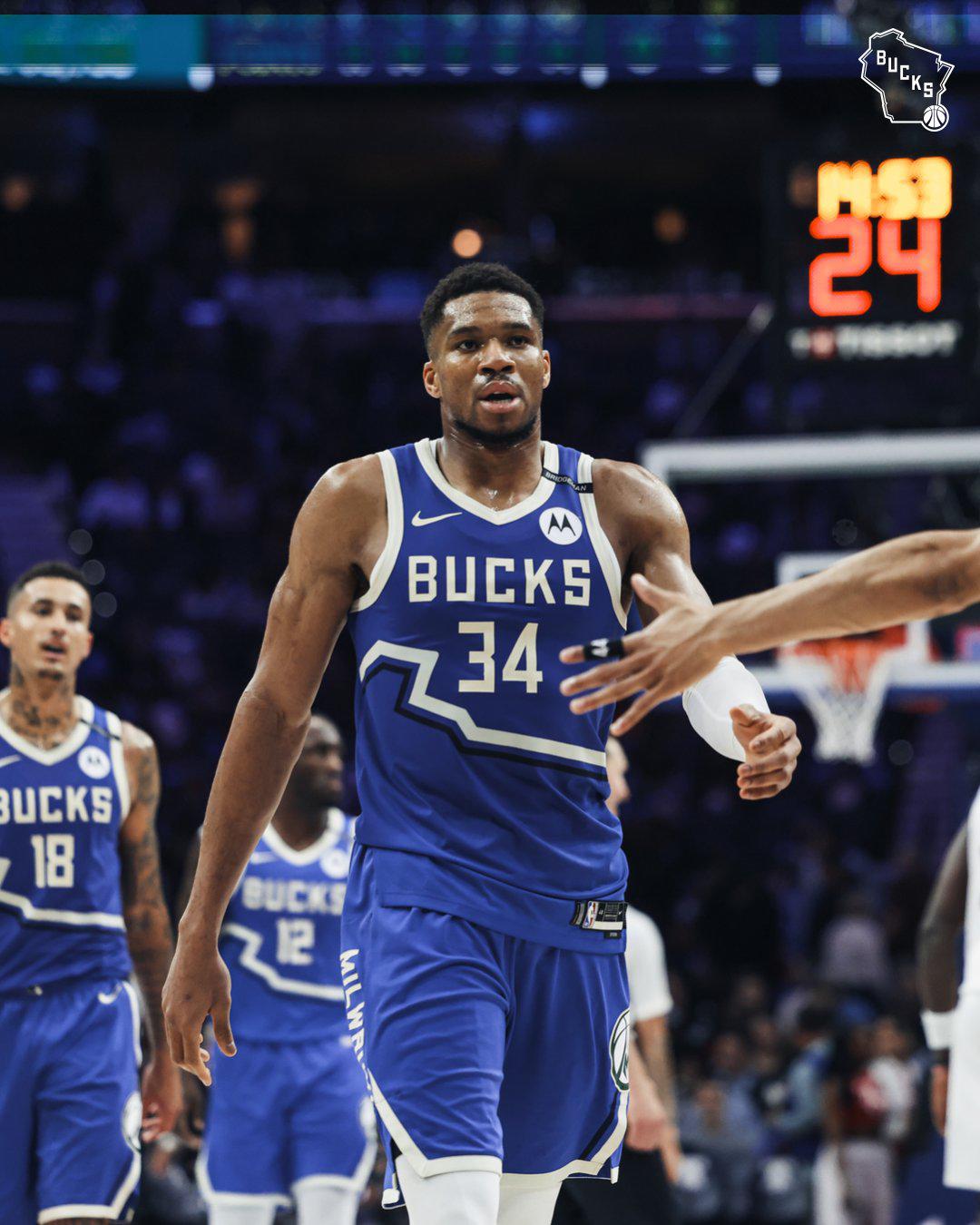 $!Giannis Antetokounmpo logra récord de 35 puntos y 20 asistencias
