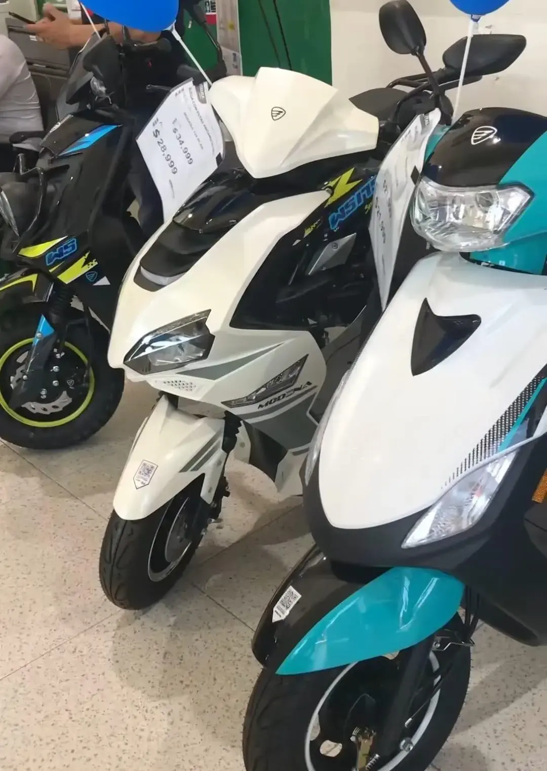 $!Acuerda ‘El Químico’ Benítez reparar daño por compra de carros rifados en festejo del Día de las Madres