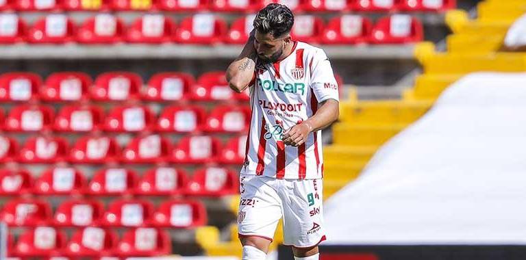 Milton Giménez fue el héroe de la tarde para Necaxa.