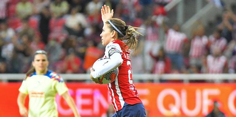 Alicia Cervantes rescata a Chivas.