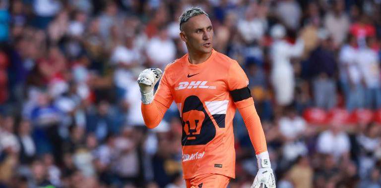 Keylor Navas se presenta con Pumas.