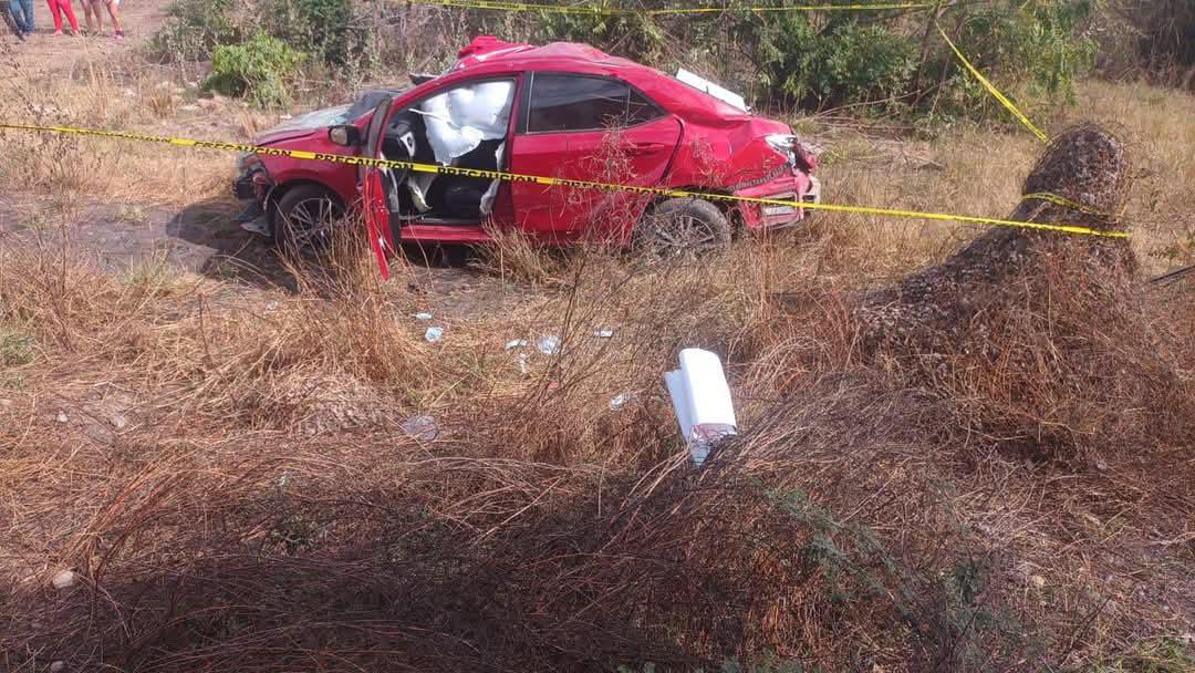 $!Trenazo deja un muerto y un herido en Palmillas, Escuinapa