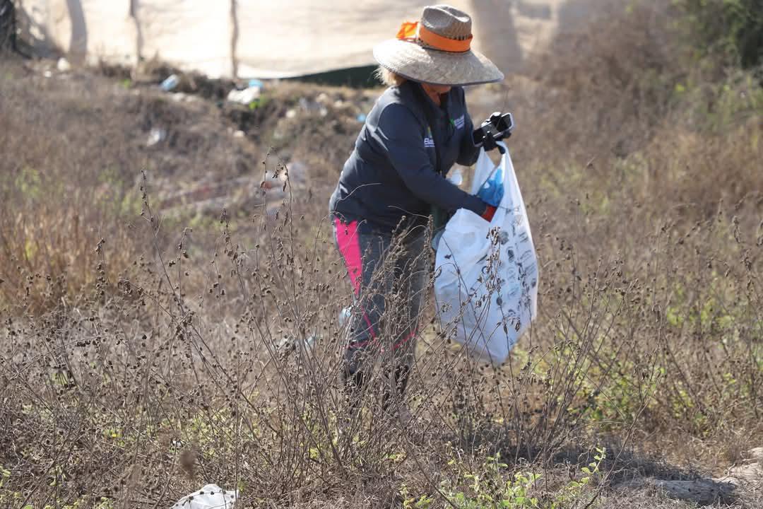$!Realizan intensa jornada de limpieza en playas de Elota
