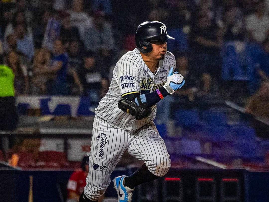 $!Medias Rojas de Boston vence por paliza a Sultanes en duelo de pretemporada en Monterrey