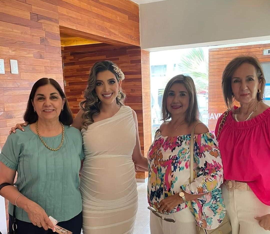 $!Mizarahí entre Luly Vidales, Elia Ruth Díaz y Olga Osuna.