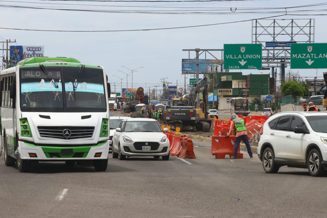$!Con retiro de camellones, avanzan trabajos en nuevo paso superior vehicular de Mazatlán