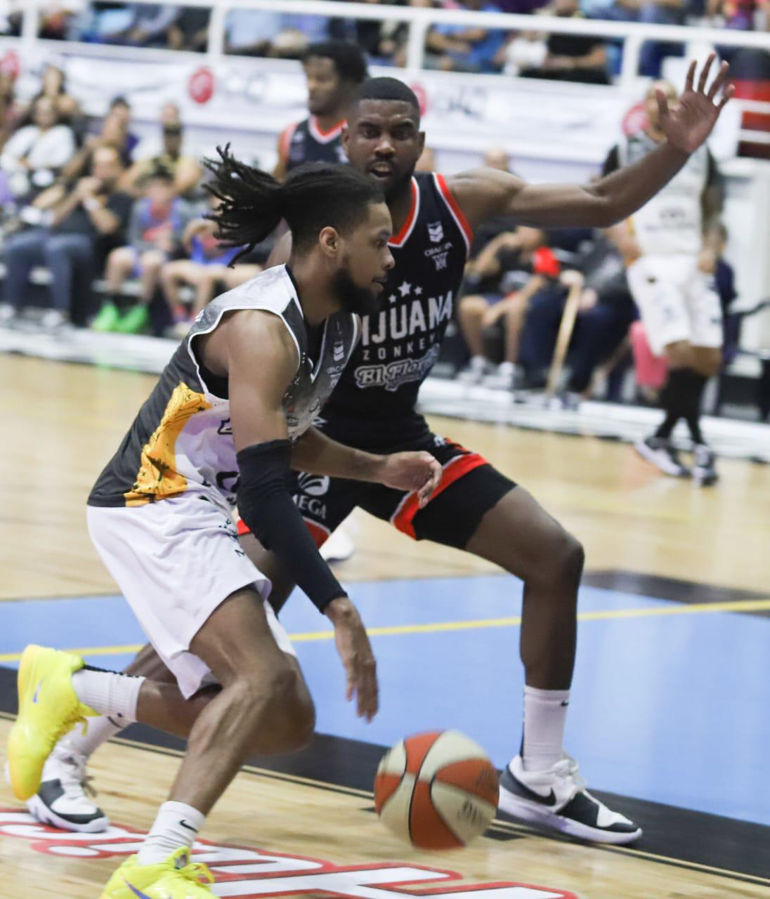 $!Venados Basketball da golpe de autoridad y vence al líder Zonkeys de Tijuana