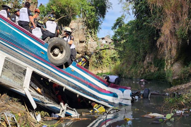 Accidente de autobús en Guatemala deja al menos 51 muertos