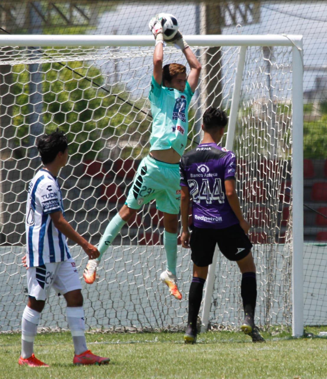 $!Paridad de fuerzas entre Mazatlán FC y Pachuca en la Liga MX Sub 18