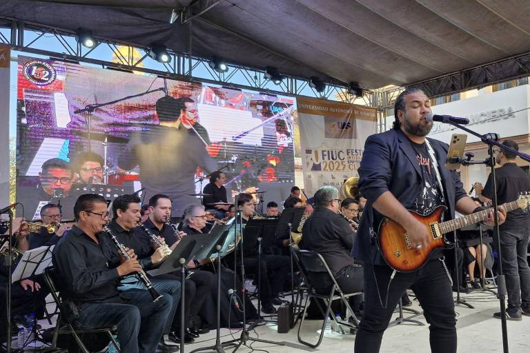 Rinden homenaje a los grandes del rock en español