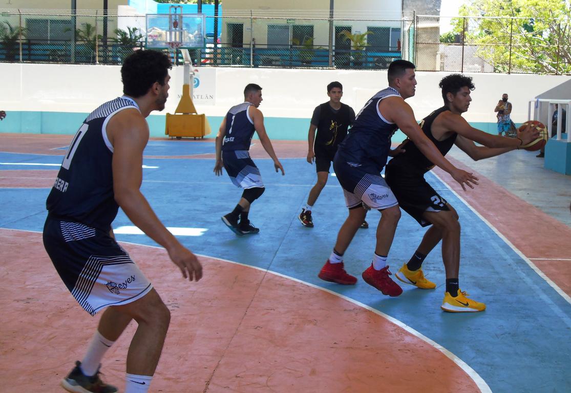 $!Saca el orgullo La Mazatleca en la Copa Mazatlán de Baloncesto
