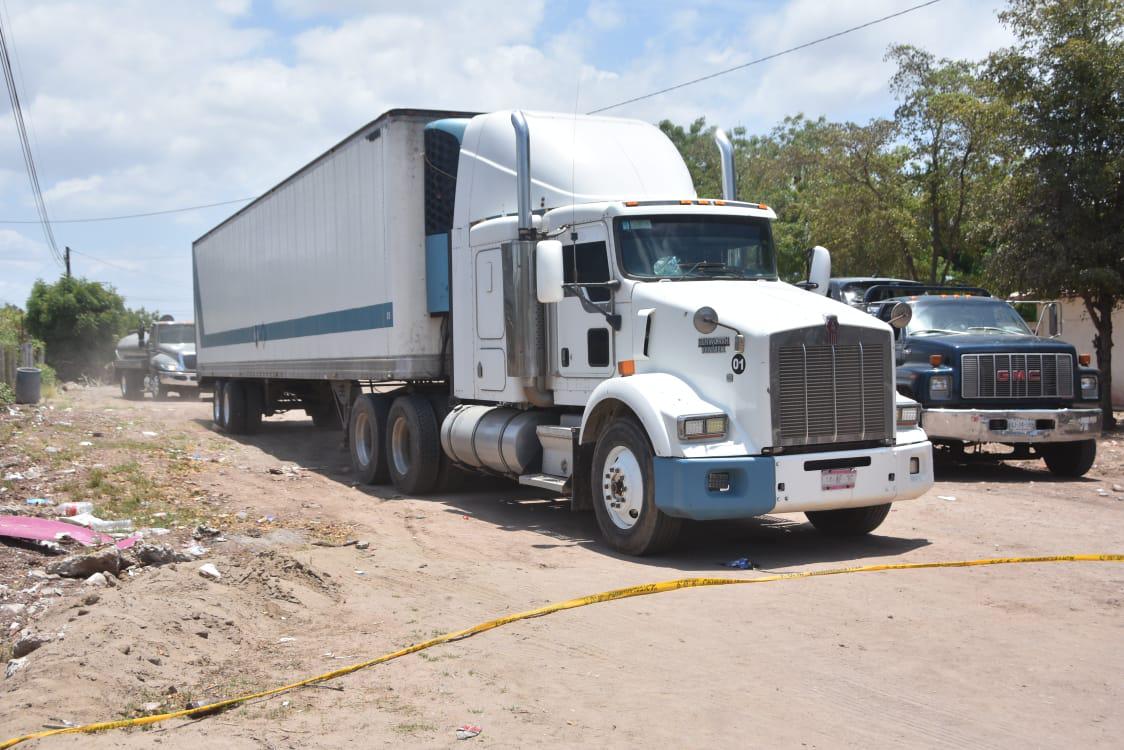 $!Aseguran vehículos de la propiedad donde fue abatido ‘El Chore’