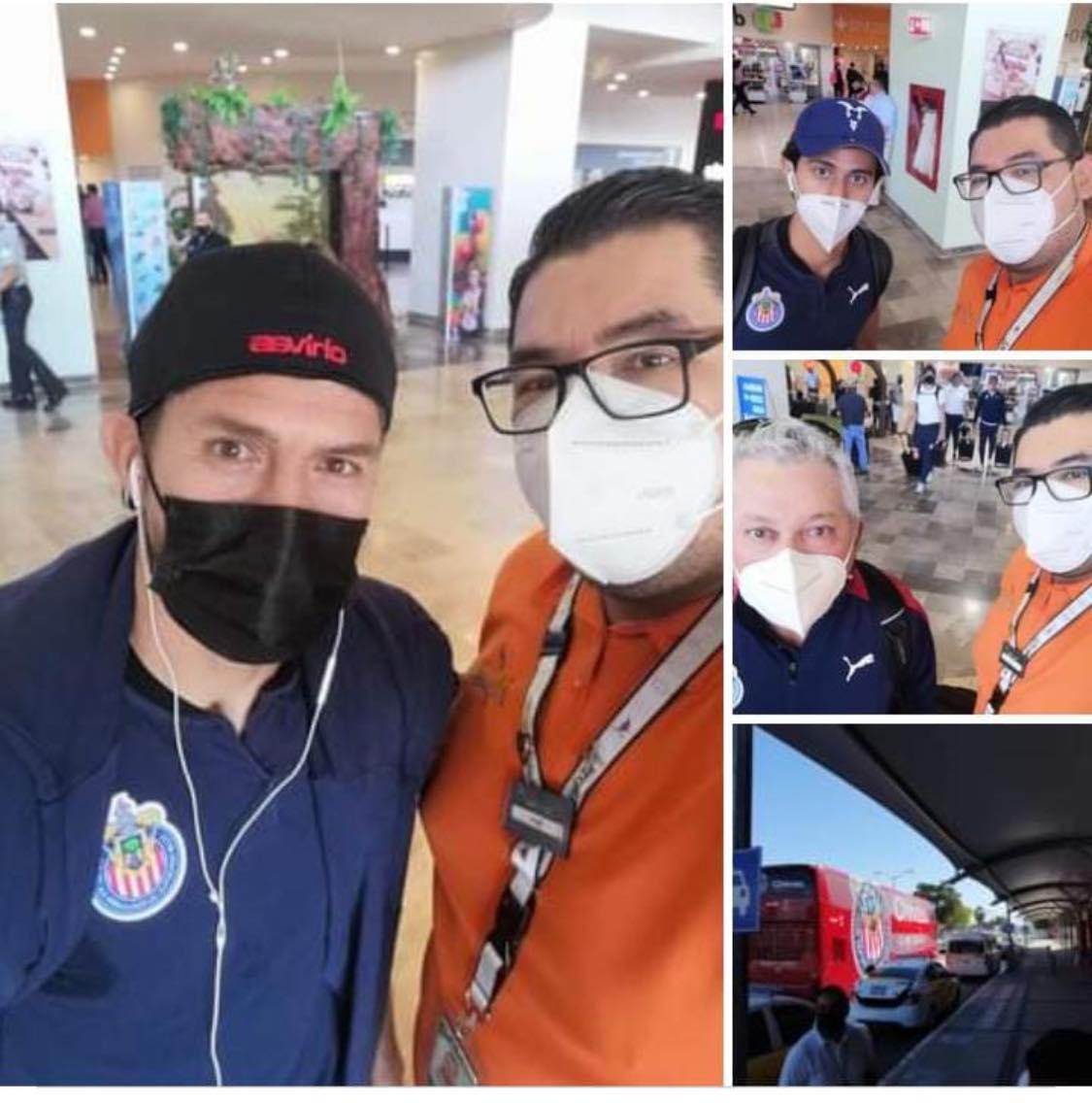 $!Aficionado de Chivas se toma fotos con integrantes del equipo.