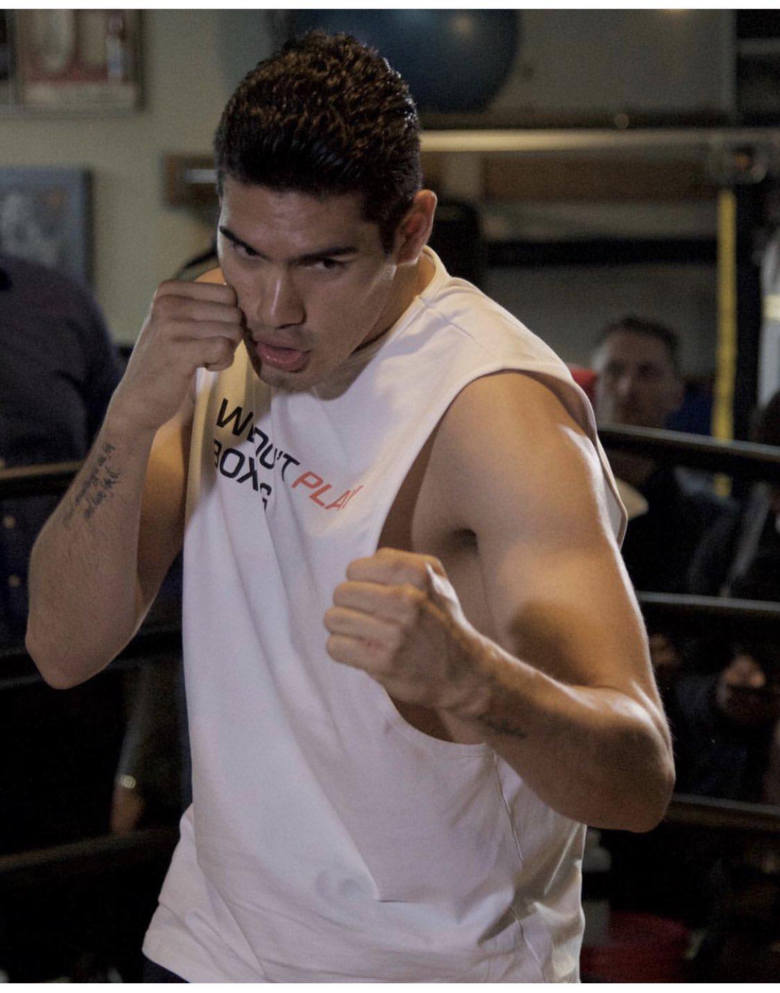 $!‘Zurdo’ Ramírez enfrentará al alemán Dominic Boesel por una oportunidad de pelea de título mundial